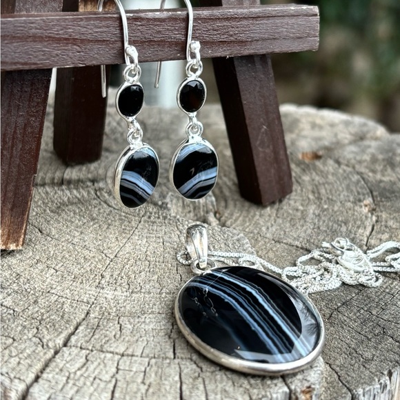 Botswana Agate Necklace & Earring Set! - Picture 4 of 14